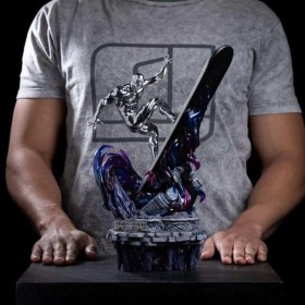 Silver Surfer Deluxe Marvel Comics Infinity Gauntlet Diorama Art 1/10 Scale Statue by Iron Studios